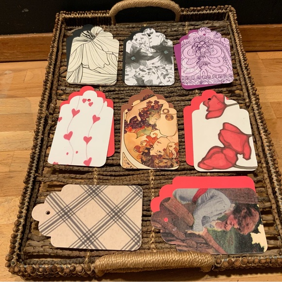 Tags - Picture 11 of 11